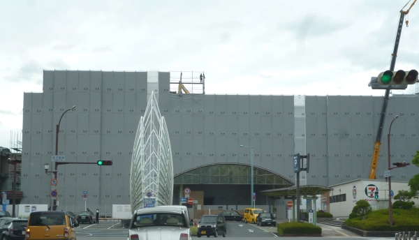 地元玄関口 Y駅ビル